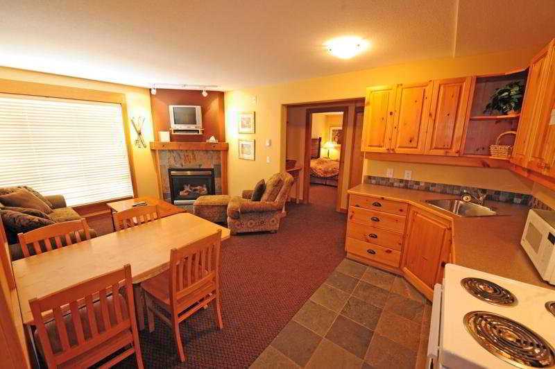 Chateau Big White Екстериор снимка