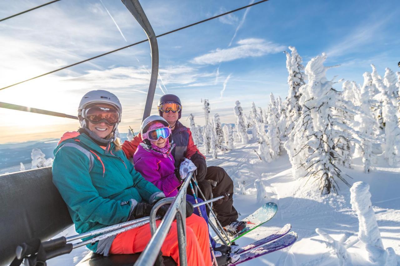 Chateau Big White Екстериор снимка