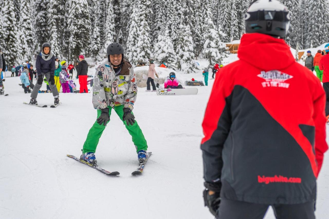 Chateau Big White Екстериор снимка