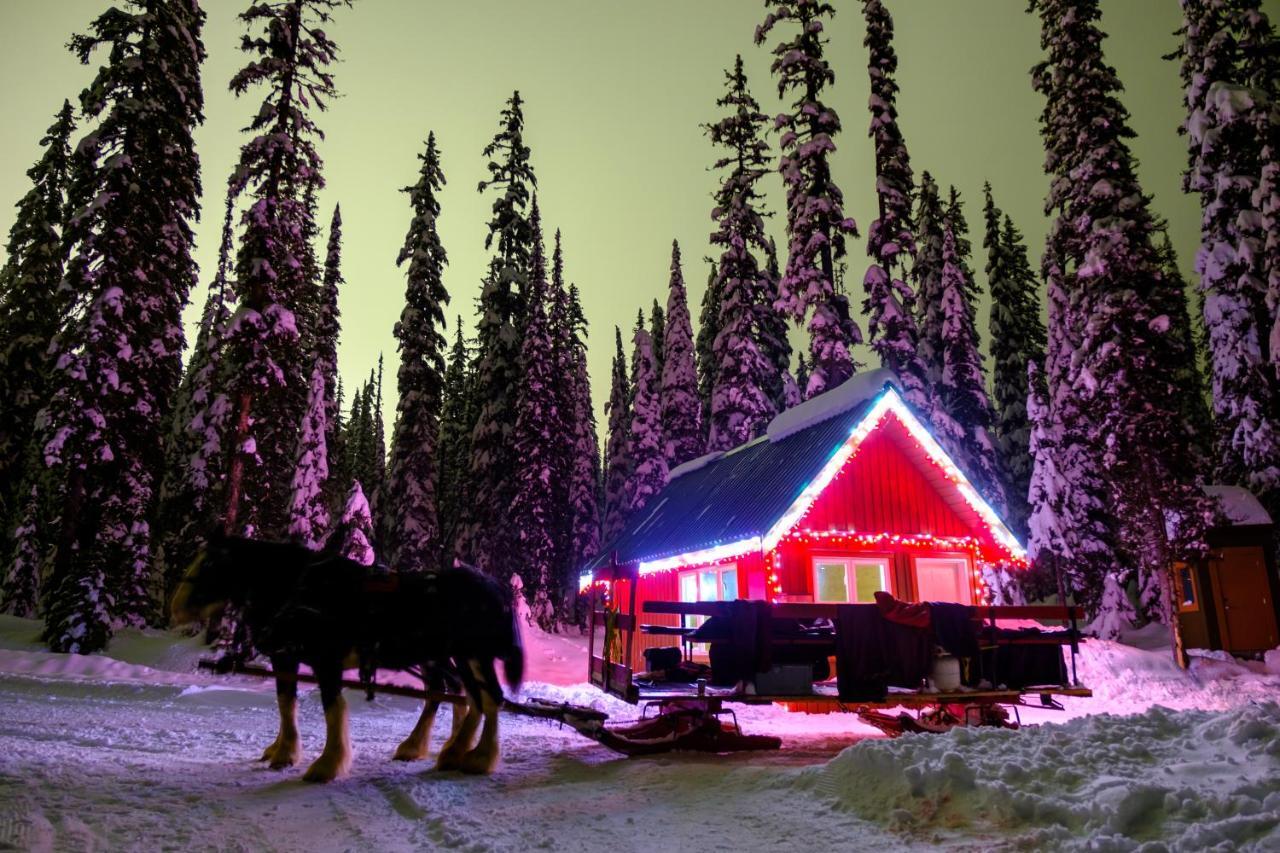 Chateau Big White Екстериор снимка